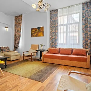  Apartment Golden Residences - & Penthouse In Old Town Romania